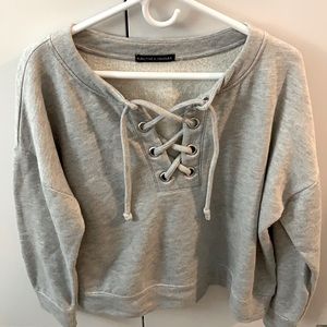 Harlowe & Graham V-neck sweater (Large)